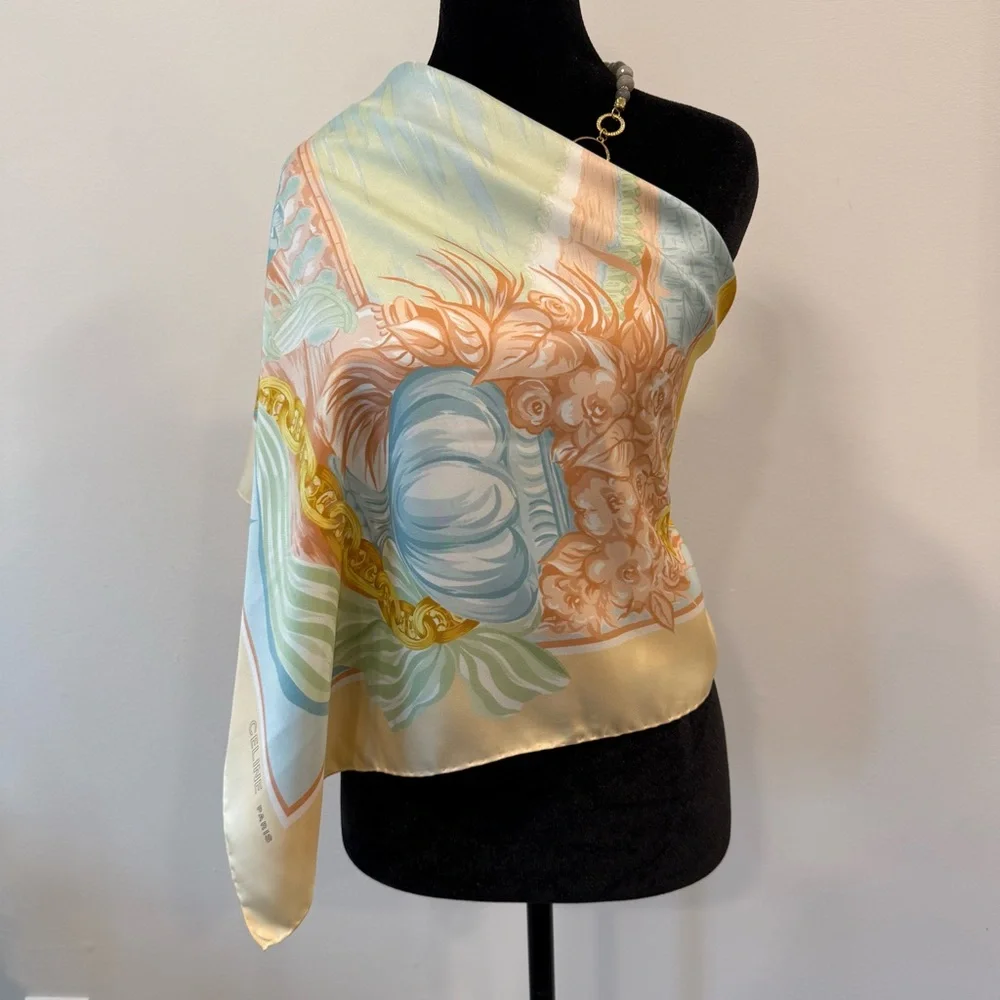 Celine Pastel Silk Scarf 90 Carré Chain Beige Gold Hand Rolled Made in France - Picture 9 of 11